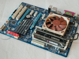 Noctua NH-L9i na desce___