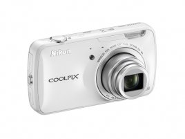 Nikon Coolpix S800c_