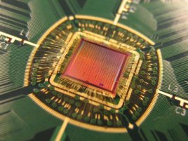 Cyclos Semiconductor Resonant Clock Mesh chip