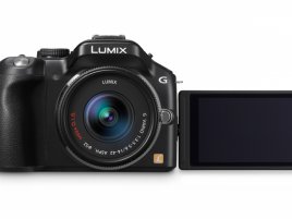 Panasonic Lumix G5 front lcd