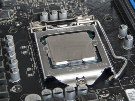 Intel Desktop Board DZ77GA-70K - Intel Core i7-3770K v LGA1155
