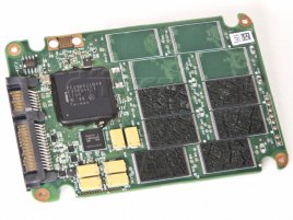 Intel SSD 320 Series 40GB „s popraskanými čipy“
