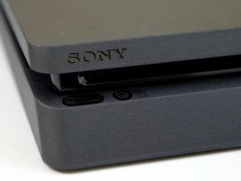 Playstation 4 Slim 01
