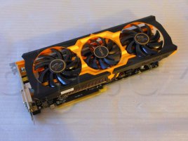 Sapphire Radeon R9 280X TOXIC IMG_0570_front