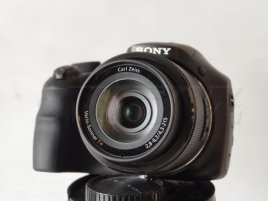 Sony_HX300__DSC1211_front