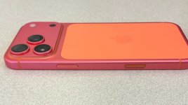 iPhone 17 Pro Max může zrůžovět, problémem je asi světlo a oxidace