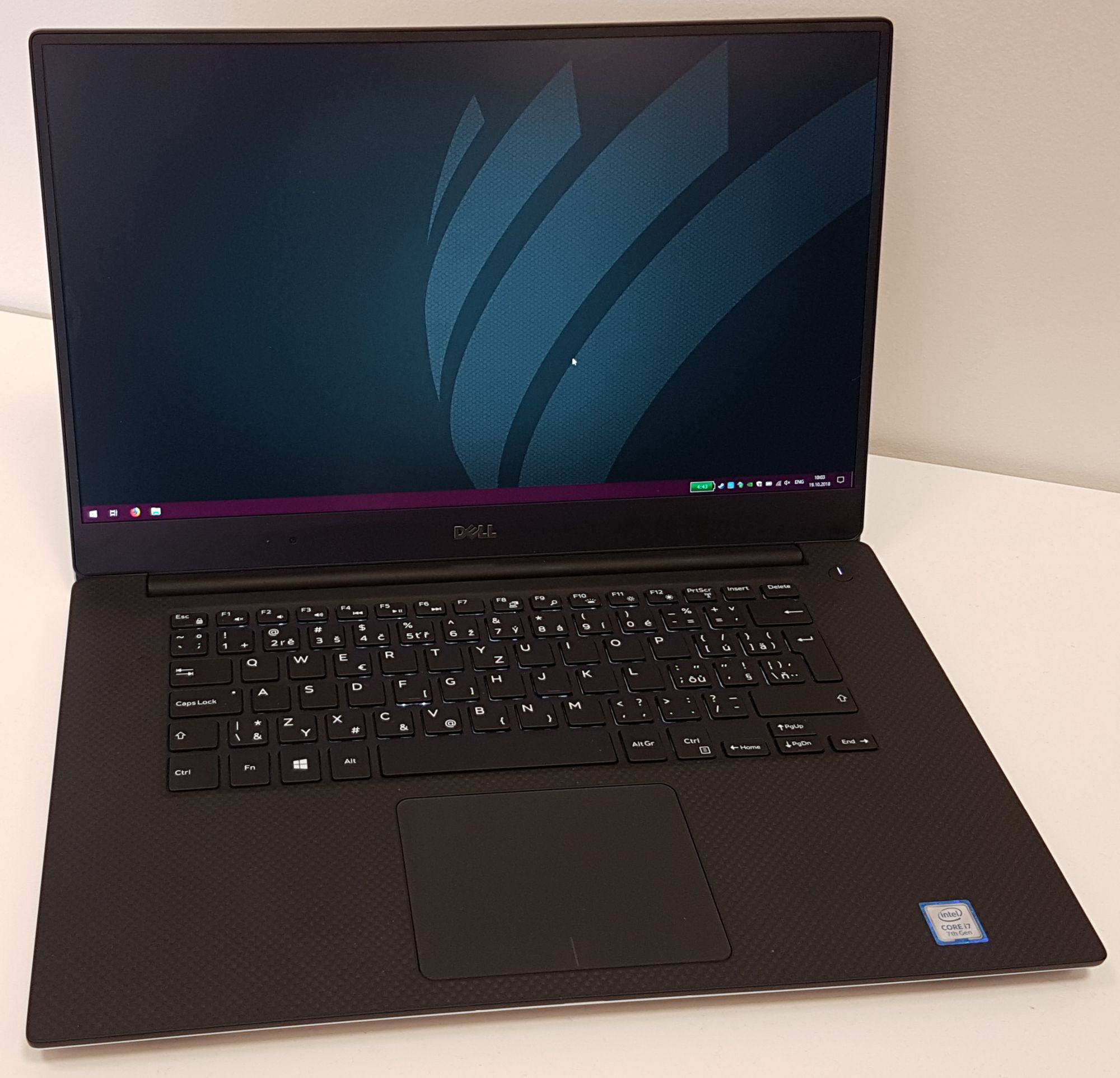 Dell xps 15 9575 обзор